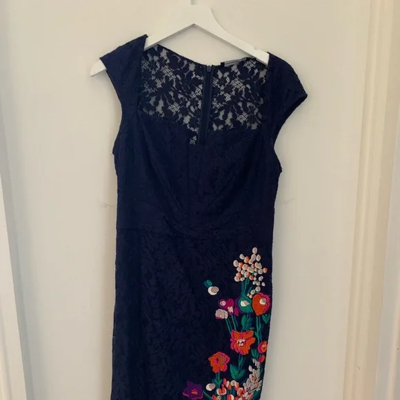 Karen millen blue lace dress hotsell